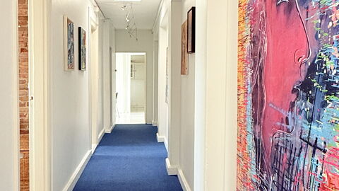 Center - Pedstrian Area - 3 Br - 5 People: Other Room