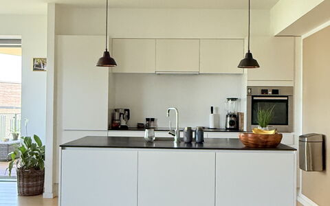 Close To Water - Habour - 2 People: Kitchen, Living Room