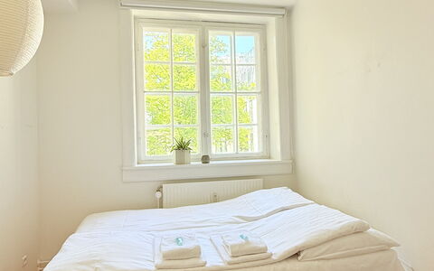 Inner City - 4br - 2 Bath - 7 People: Bedroom