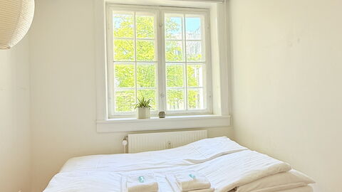 Inner City - 4br - 2 Bath - 7 People: Bedroom