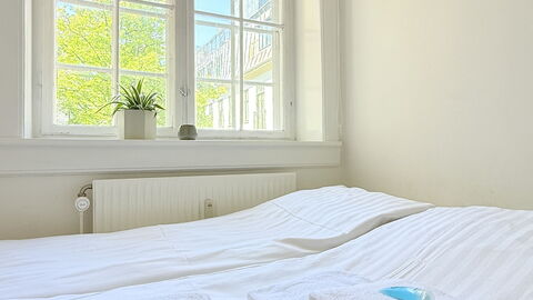 Inner City - 4br - 2 Bath - 7 People: Bedroom