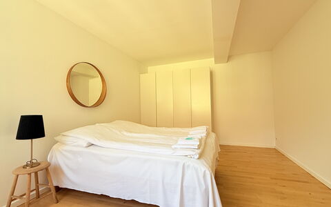 Inner City - 4br - 2 Bath - 6 People: Bedroom