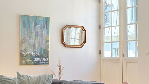 Inner City - 4br - 2 Bath - 6 People: Living Room