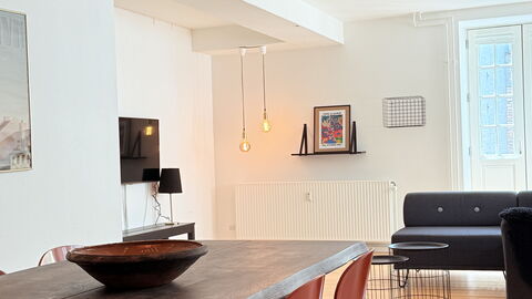 Inner City - 4br - 2 Bath - 6 People: Dining Room