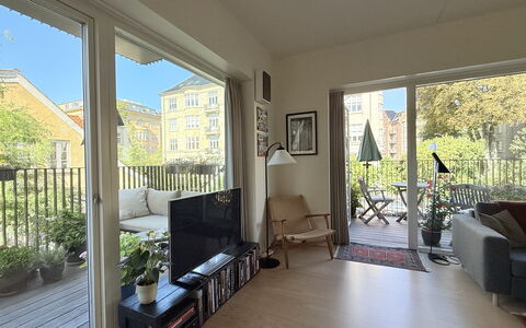 Frederiksberg Carlsberg City-2 Bedrooms: Dining Room, Kitchen, Living Room