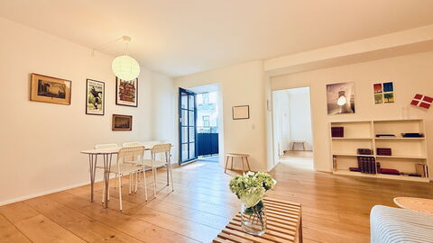 Nyhavn - 4 People - 1 Br - Super Location: Dining Room, Living Room