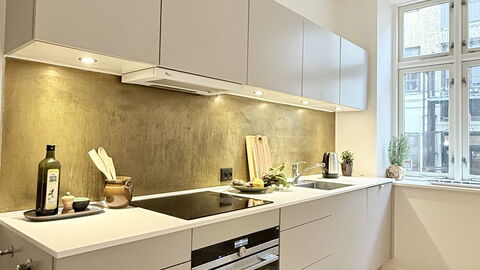 Center - 3 Br - 4 People - Close to Metro: Kitchen