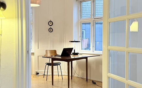 Cozy Area - Super Location - 2 Br: Living Room