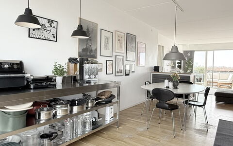 Close to Metro - 3 Br- 5 People: Kitchen