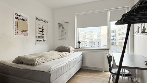 Close to Metro - 3 Br- 5 People: Bedroom