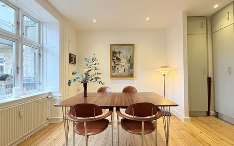 Nørrebro - 2 People - 1 Br - Close to Metro: Dining Room