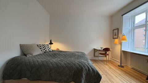 Nørrebro - 2 People - 1 Br - Close to Metro: Bedroom
