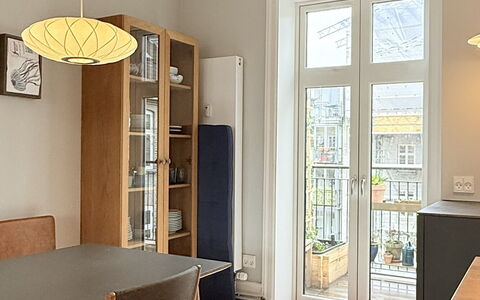 Nørrebro - 4 People - 3 Br - Close to Metro: Dining Room