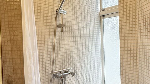 Nørrebro - 4 People - 3 Br - Close to Metro: Bathroom