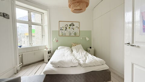 Nørrebro - 4 People - 3 Br - Close to Metro: Bedroom