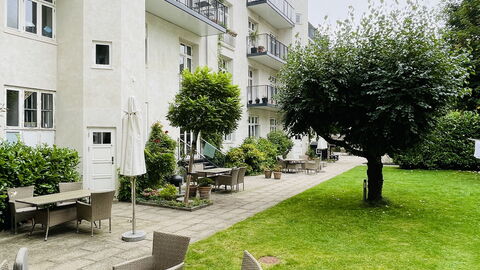 Hellerup - Close to Train - 6 People - 2 Levels: Building Exterior, Outdoor