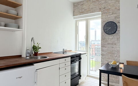 Nørrebro - Studio - 2 People - 2 Balcony: Kitchen