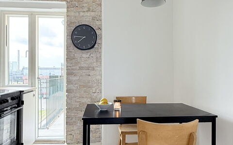 Nørrebro - Studio - 2 People - 2 Balcony: Kitchen