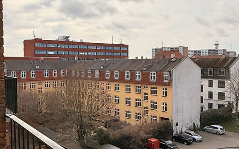 Nørrebro - Studio - 2 People - 2 Balcony: Building Exterior, Outdoor