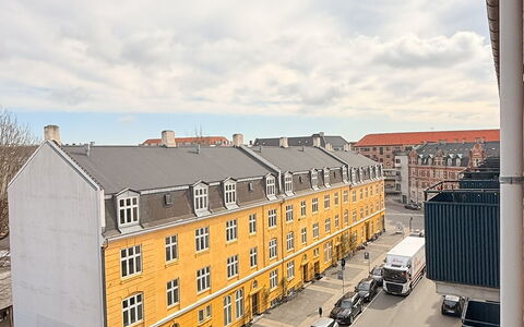 Nørrebro - Studio - 2 People - 2 Balcony: Building Exterior, Outdoor