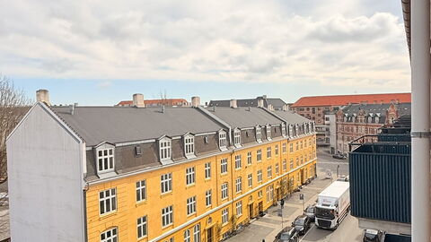 Nørrebro - Studio - 2 People - 2 Balcony: Building Exterior, Outdoor