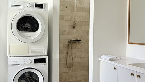 Center - 3 Br - 6 Pax - Acces to Rooftop: Bathroom, Facilities