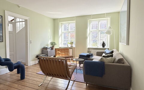 Carlsberg - Full Town House - 4 People: Living Room