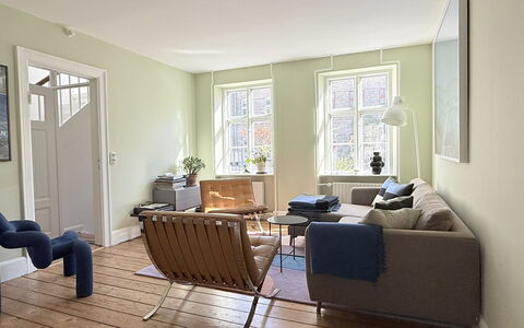 Carlsberg - Full Town House - 4 People: Living Room