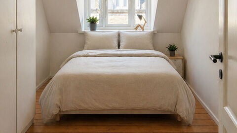 Carlsberg - Full Town House - 4 People: Bedroom