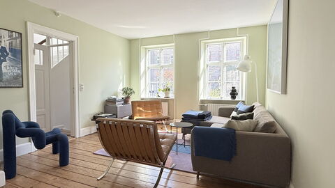 Carlsberg - Full Town House - 4 People: Living Room