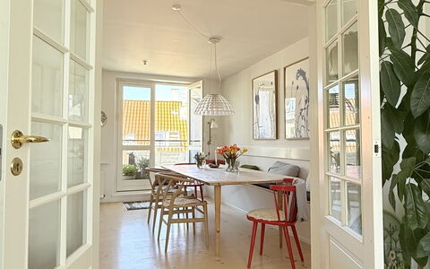 Close to Tivoli - 2 Br - 3 People: Dining Room