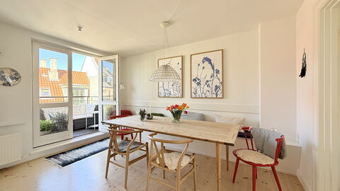 Close to Tivoli - 2 Br - 3 People: Dining Room