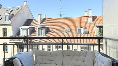 Close to Tivoli - 2 Br - 3 People: Building Exterior, Outdoor, Scenic View