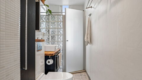 Nørrebro - 2 Br - 4 People - Metro: Bathroom