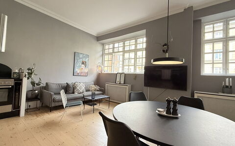 Hellerup - 1 Br - 2 People - Close to Train: Dining Room, Kitchen, Living Room