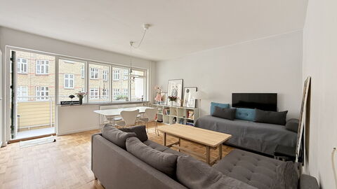 Østerbro - 3 Bedrooms - 4 People - Balcony