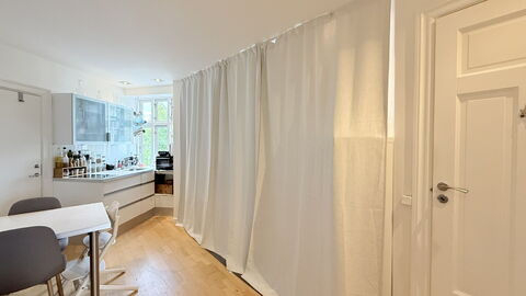 Nørrebro - 1 Br - 3 People - Close Metro: Dining Room, Kitchen, Living Room