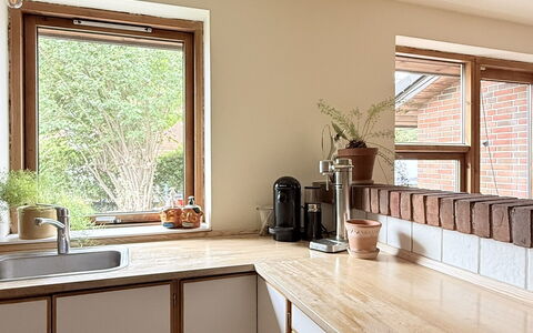 Full House - 3 Br - 2 Bathrooms - Parking: Kitchen