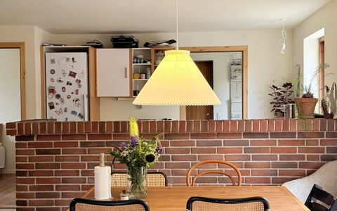 Full House - 3 Br - 2 Bathrooms - Parking: Dining Room, Kitchen