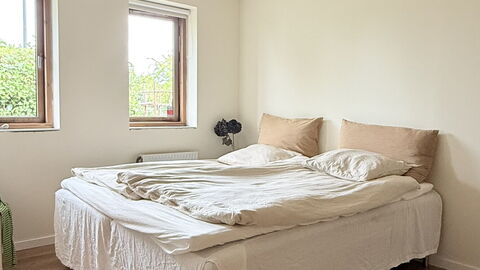 Full House - 3 Br - 2 Bathrooms - Parking: Bedroom