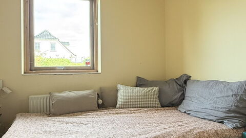 Full House - 3 Br - 2 Bathrooms - Parking: Bedroom