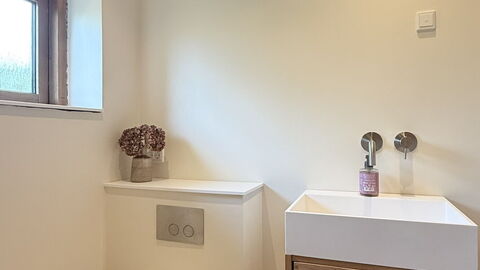 Full House - 3 Br - 2 Bathrooms - Parking: Bathroom