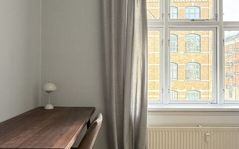Østerbro - Close to Metro - 2 Br - 4 People: Bedroom