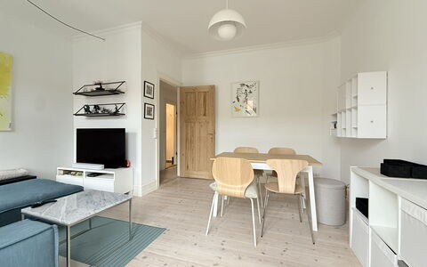 Østerbro - Close Metro - 2 People - 1 Br: Living Room