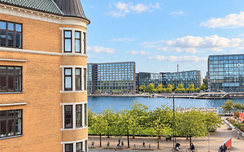 Islands Brygge - Bright Apartment - Water - 2 Br: Building Exterior