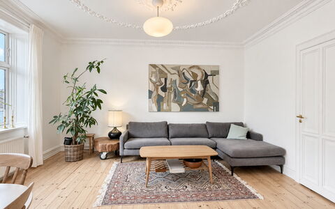 Islands Brygge - Bright Apartment - Water - 2 Br: Living Room