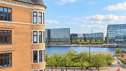 Islands Brygge - Bright Apartment - Water - 2 Br: Building Exterior