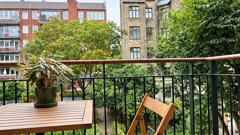 Nørrebro - 4 People - 2 Br - Close to Lakes: Balcony / Terrace / Patio