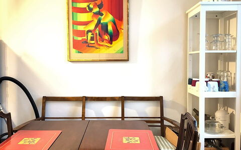 Center - Close To Everything - Close To The King: Dining Room, Kitchen