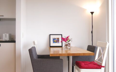 Islands Brygge - Nice View 8th Floor: Dining Room, Kitchen, Living Room